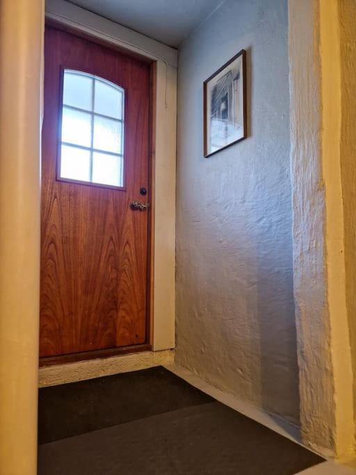 Cosy Ground Floor Apartment With Three Bedrooms Bergen Bagian luar foto